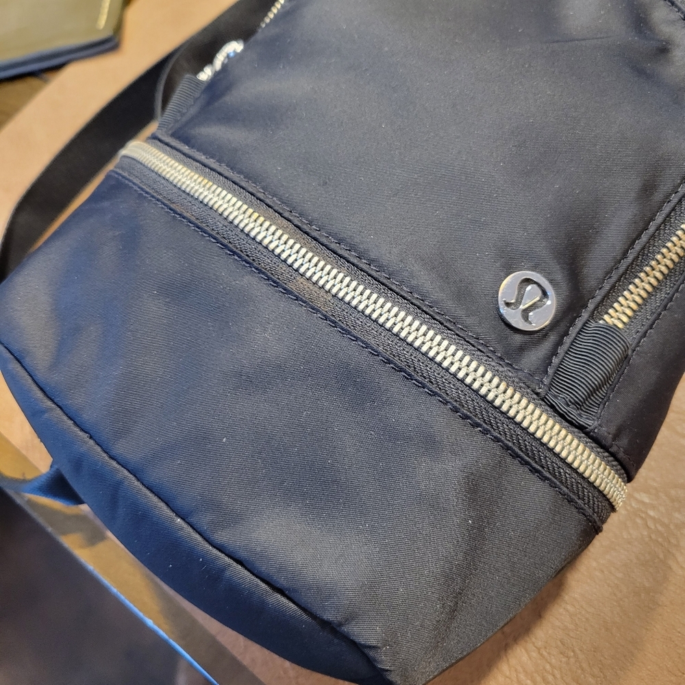 Lululemon Athletica City Adventurer Backpack Micro - Black - Picture 3 of 11